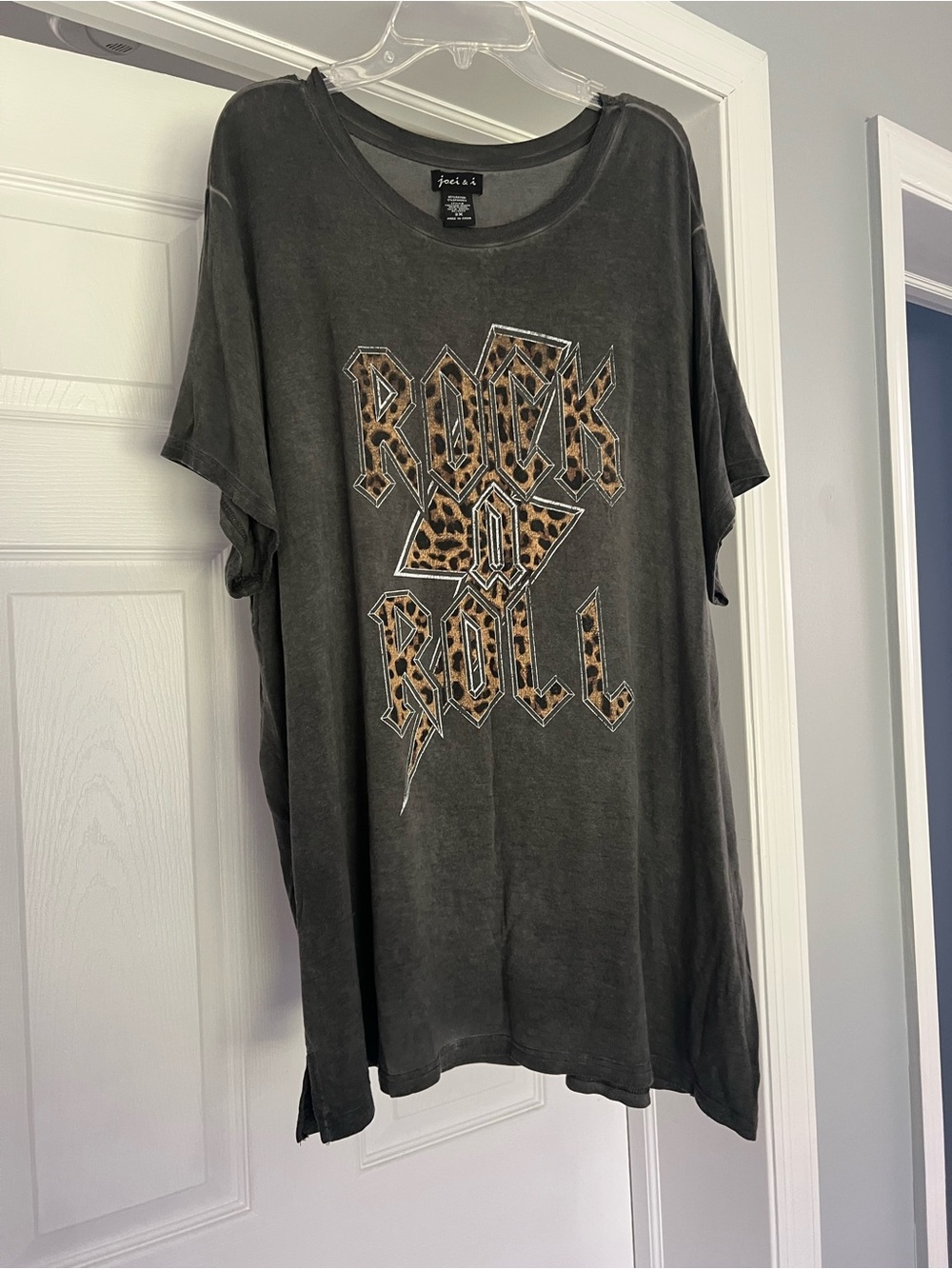 Women’s Black 'Rock N Roll' Graphic Tee with Leopard Print